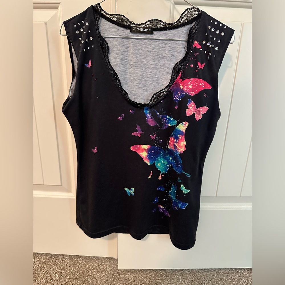 Sheilay size M sleeveless blouse.